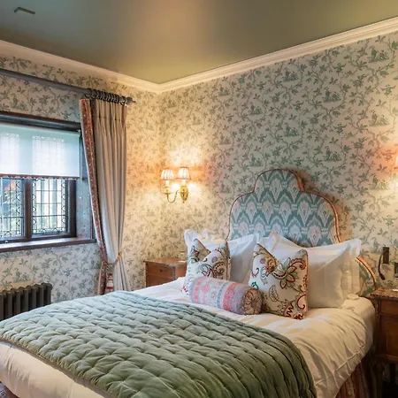 Hever Castle Luxury Bed And Breakfast Edenbridge Exterior photo