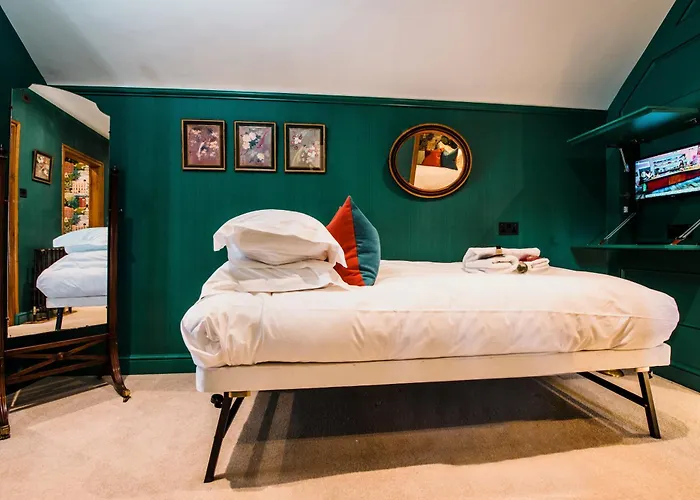 Hever Castle Luxury Bed And Breakfast