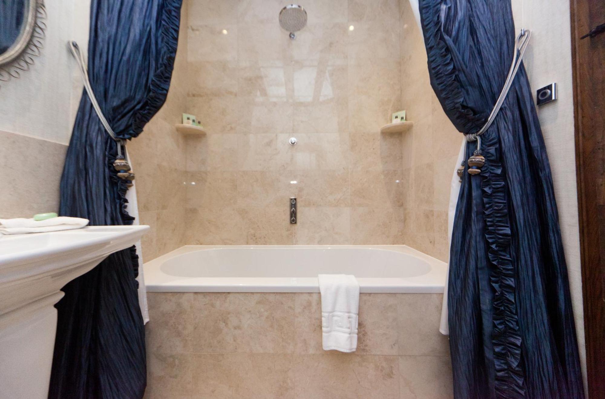 Hever Castle Luxury Edenbridge